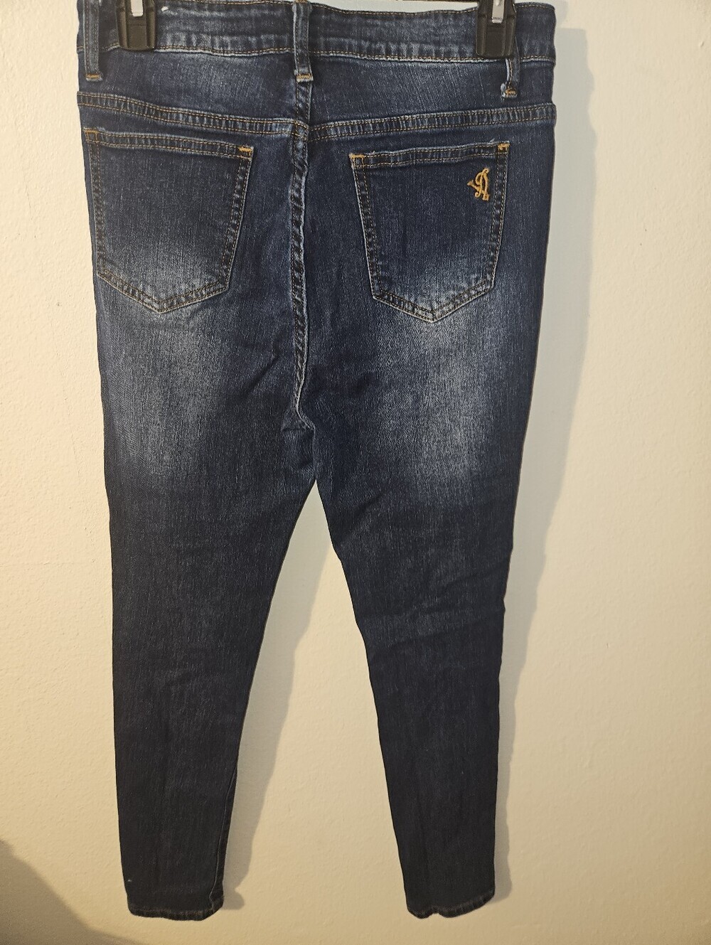 V.I.P. Jeans Womans Distressed Jeans Size 9/10 - Picture 7 of 10